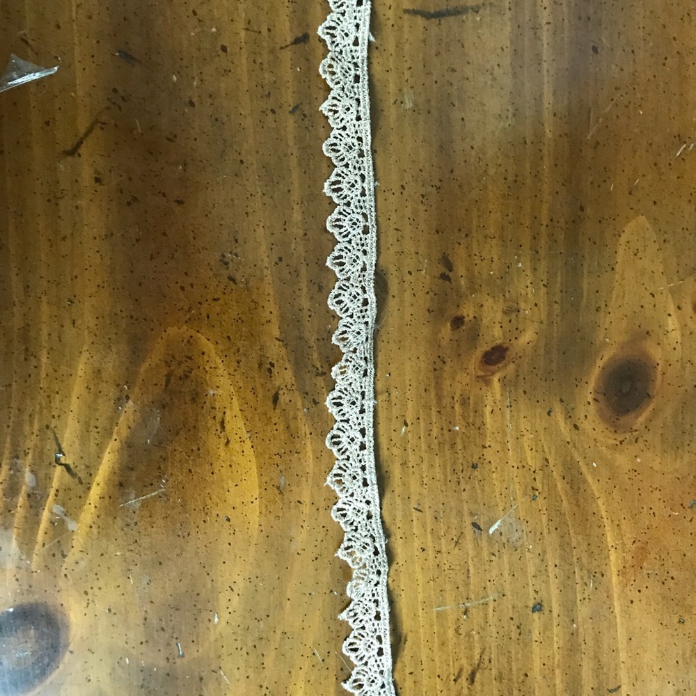 Brown Lace Chocker